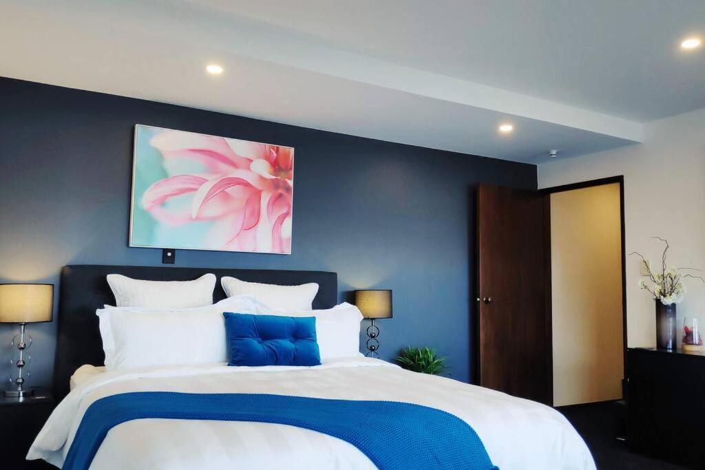 Lovely Apartment- Amazing Lake & Mountain Views Queenstown Bagian luar foto