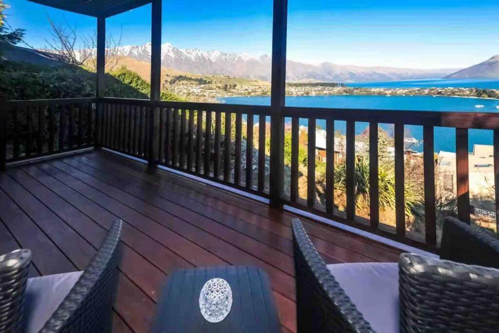 Lovely Apartment- Amazing Lake & Mountain Views Queenstown Bagian luar foto