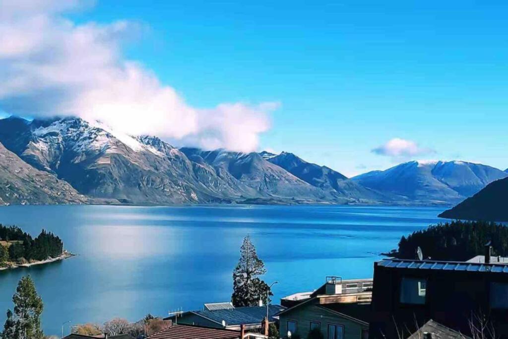 Lovely Apartment- Amazing Lake & Mountain Views Queenstown Bagian luar foto